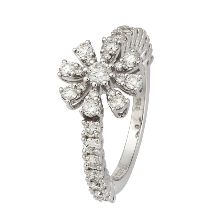 Anel em ouro branco com diamantes