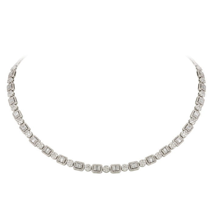 Colar em ouro branco com diamantes