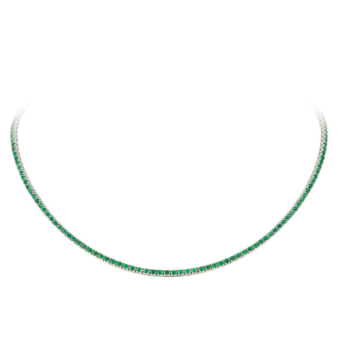 Colar em ouro branco com esmeraldas.