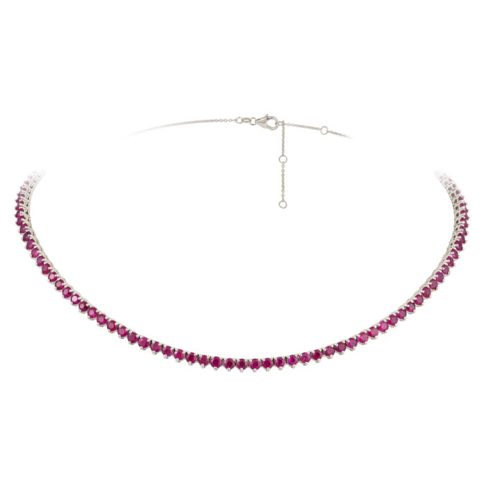 Colar em ouro branco com rubis.