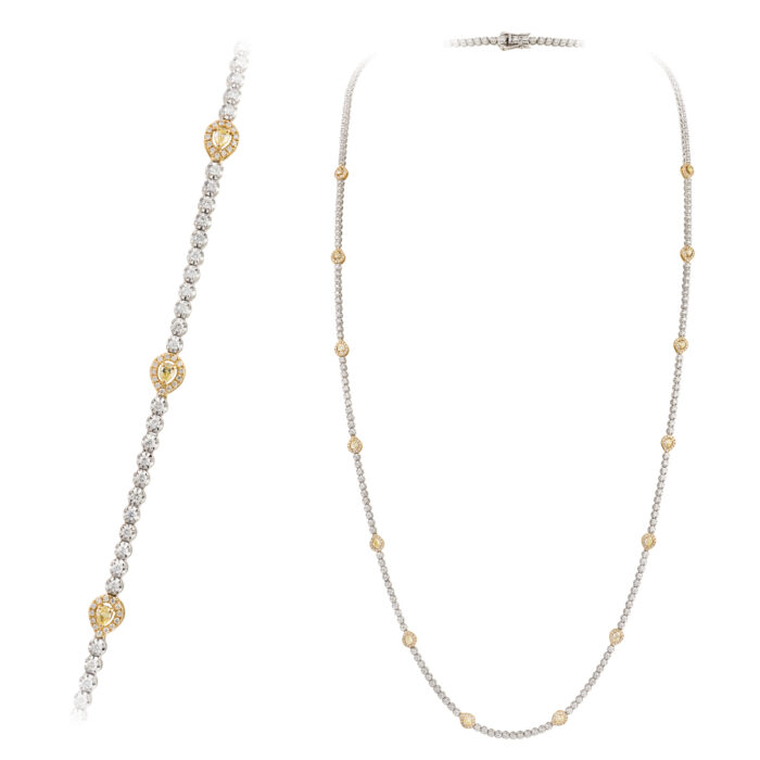 Colar em ouro branco com diamantes.