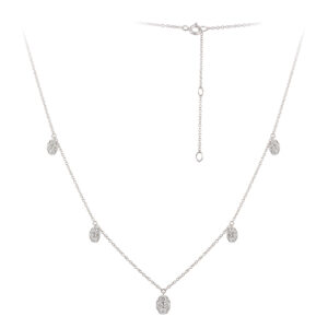 Colar em ouro branco com diamantes.