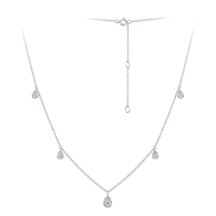 Colar em ouro branco com diamantes.