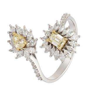 Anel em ouro branco com diamantes.