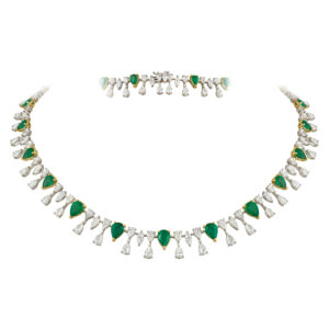 Colar em ouro branco com esmeraldas e diamantes